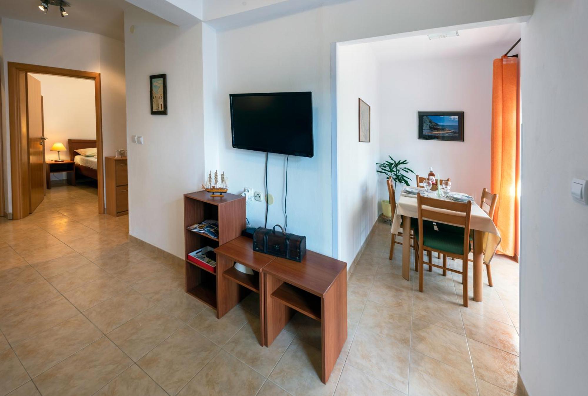 Apartment Anamaria With Seaview Petrcane Exterior foto